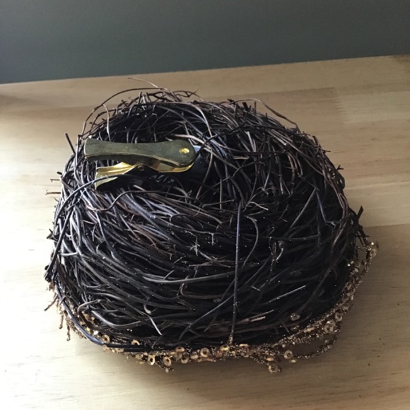 Faux Golden Birds Nest with Clip - Picture 2 of 2